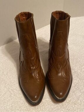 Wolverine Brown Leather Western Ankle Booties